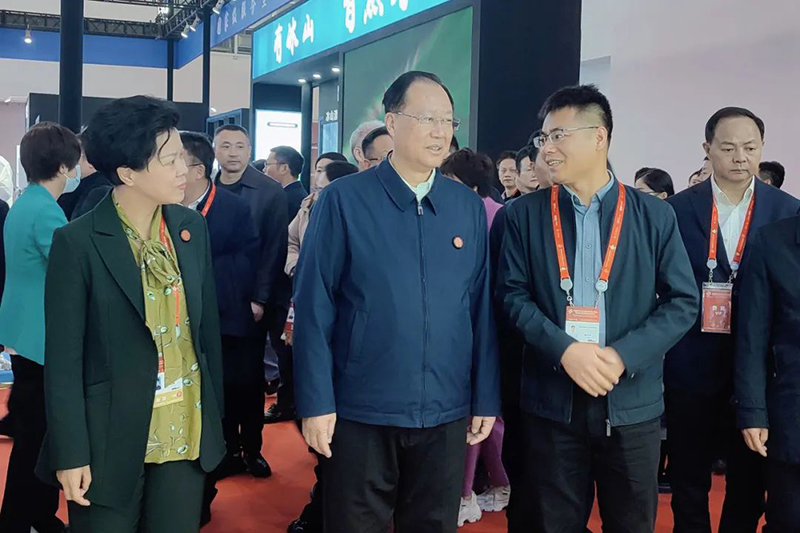 “威勝做得很好！”——惟遠(yuǎn)能源在首屆鏈博會(huì)上獲省長點(diǎn)贊
